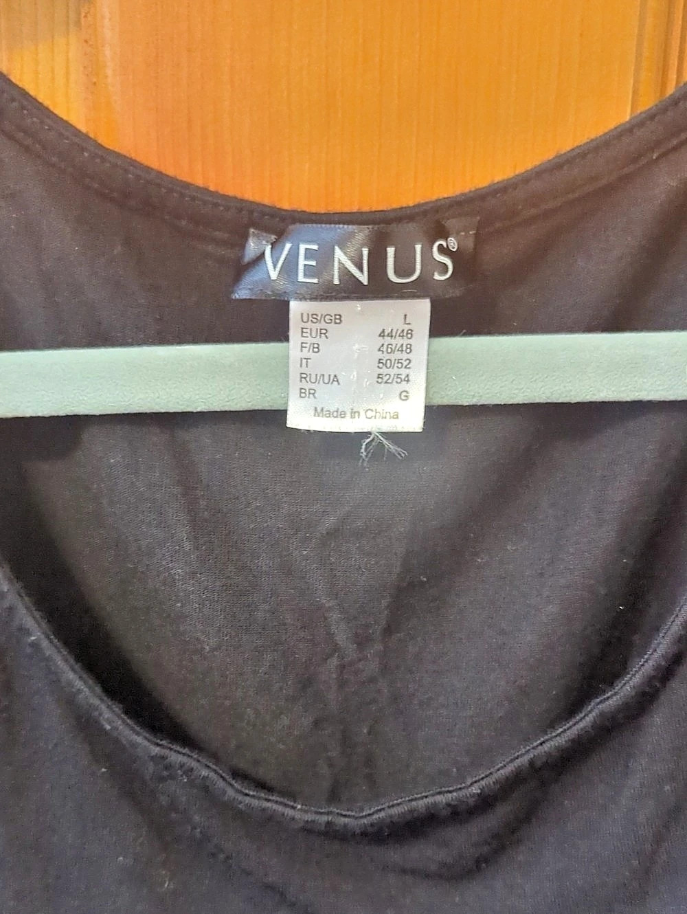 Venus Black Cold Shoulder Tunic Size Large Like New - Picture 3 of 5